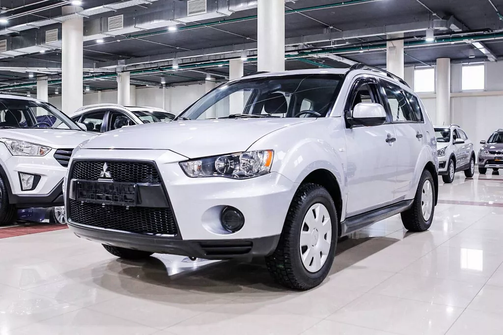 Купить Outlander с пробегом