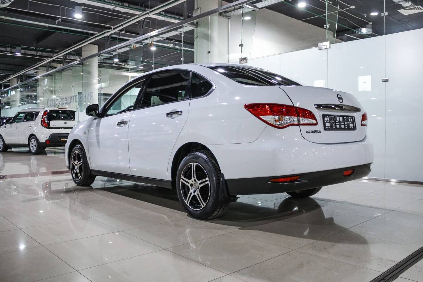 Купить Almera с пробегом